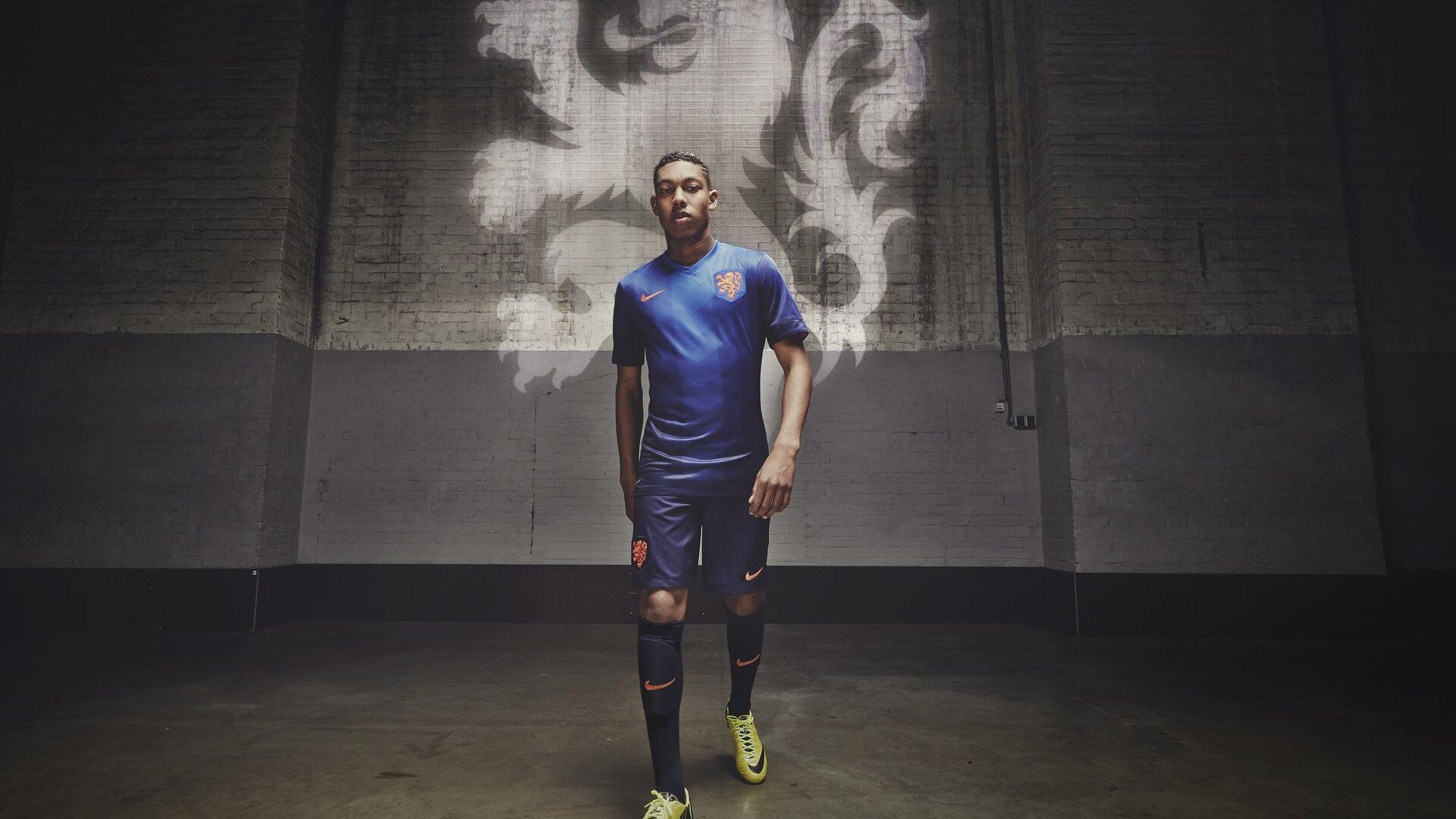 篮网半场狂轰91分创历史 全场143分赛季新高血洗勇士